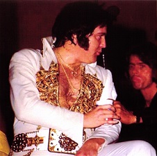 The King Elvis Presley, CDR pa, June 1, 1977, Macon, Georgia, Macon