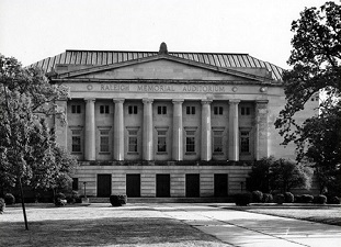 Raleigh, Carolina North, Memorial Auditorium